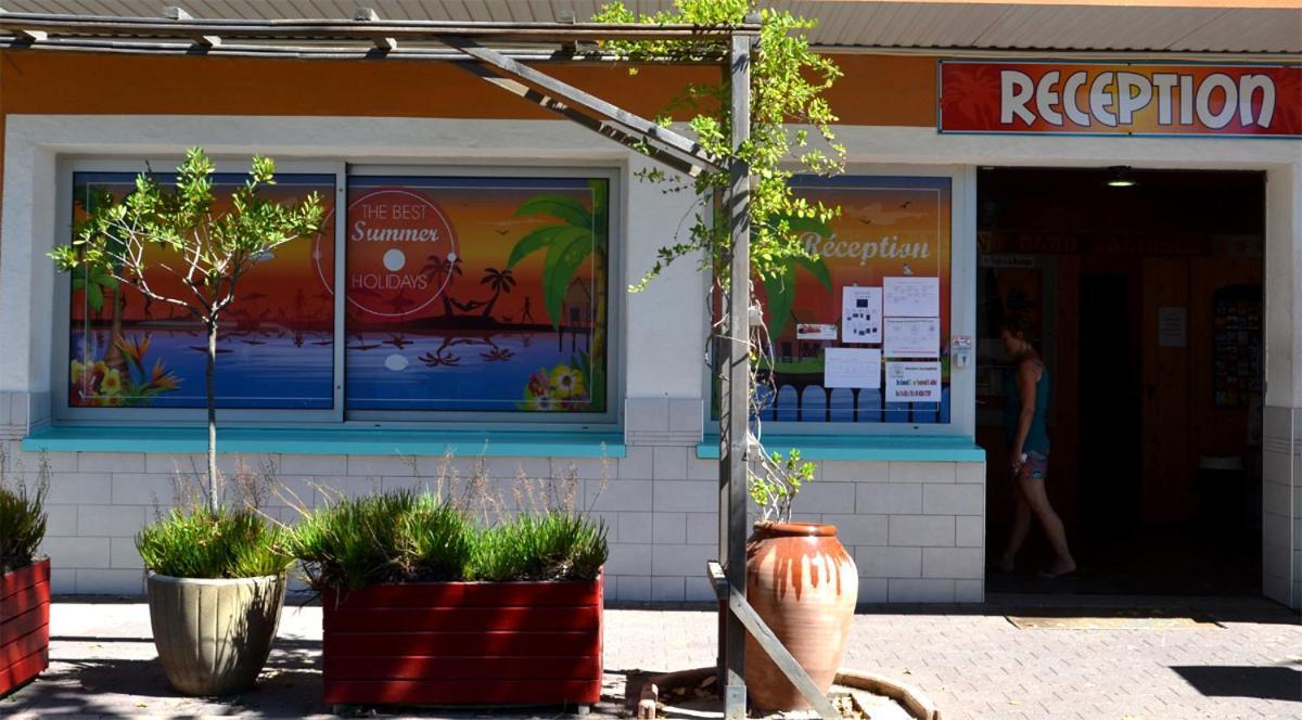 Camping Les Salisses - Maeva Vias Bagian luar foto
