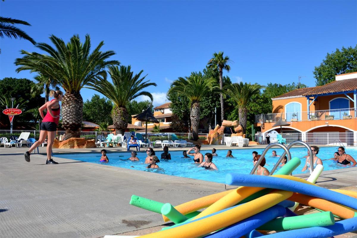 Camping Les Salisses - Maeva Vias Bagian luar foto
