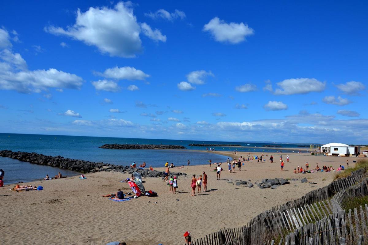Camping Les Salisses - Maeva Vias Bagian luar foto